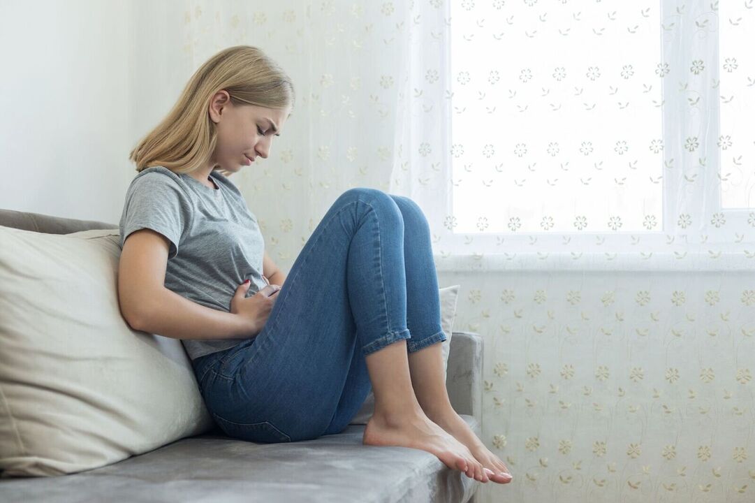 solucanlar nedeniyle karın ağrısı